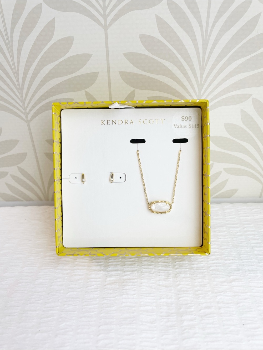 Kendra Scott Gold Pavé Oval Pendant Necklace and Stud Earrings Set - Gold